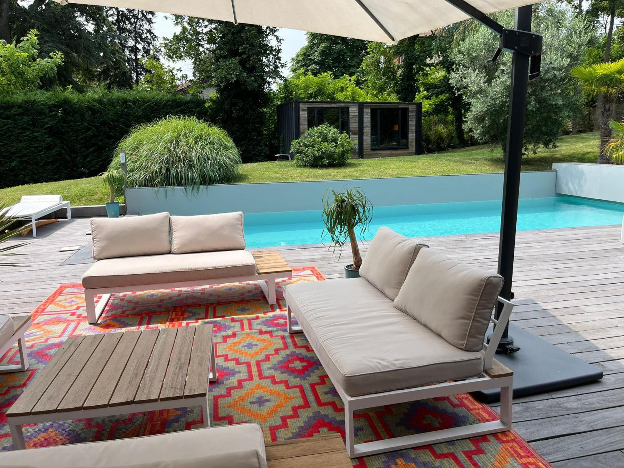 Villa Piscine A Proximite De Lyon Chaponost Exterior photo